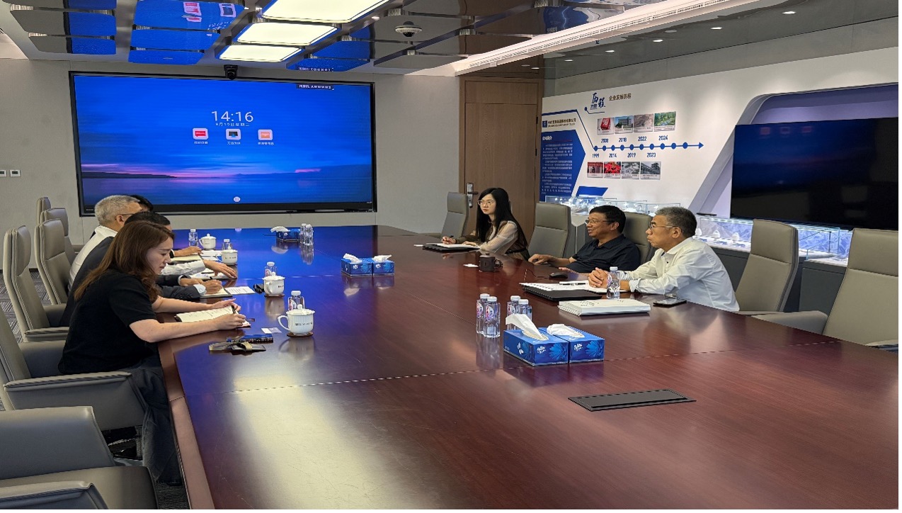 中非发展基金副总裁余焯锐一行到访今年会官方网站总部